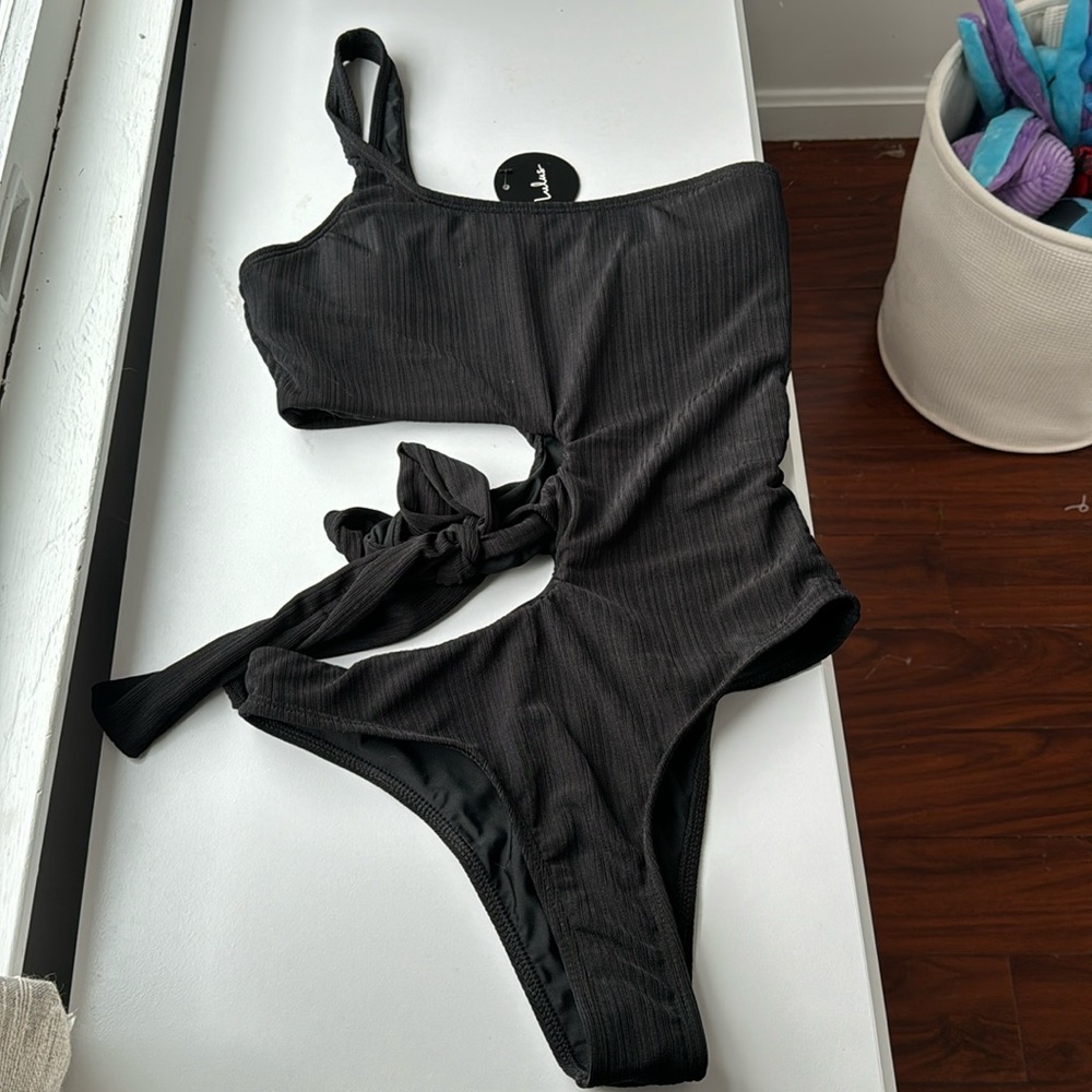 Lulu’s cut out one piece black bathing suit, new with tags, never worn, medium